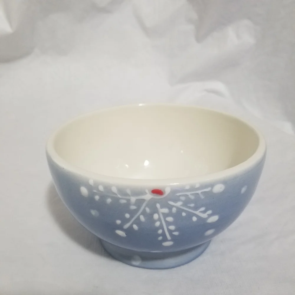 Crate & Barrel “Snowy” Winter Bowl – Portugal